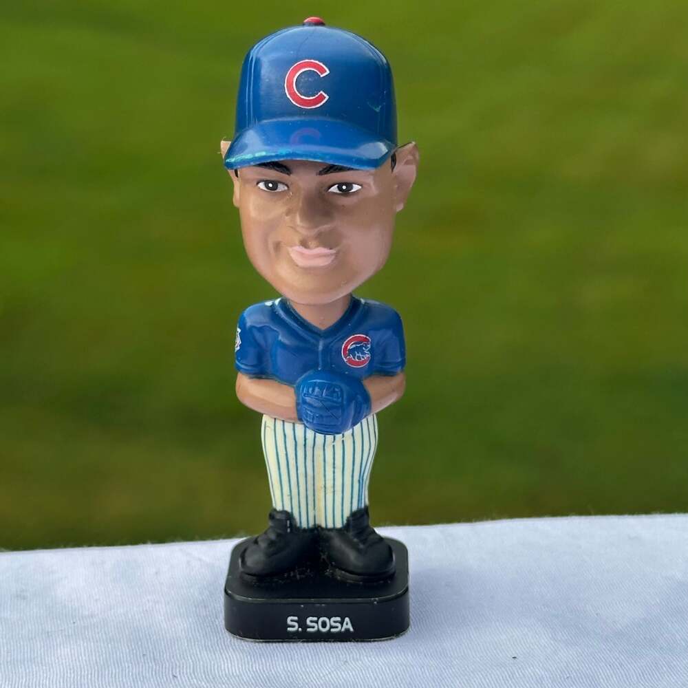 Sammy Sosa Chicago Cubs 2002 MLB Fotoball 3" Mini Bobblehead